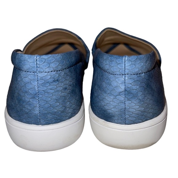 Nine West - blue flats - EUC - size 6.5 M - Picture 2 of 6